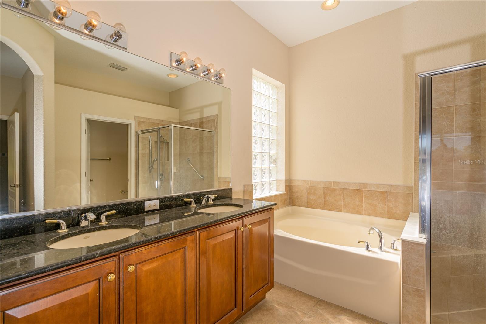 Image 35 of 48 For 1038 Emerald Dunes Drive