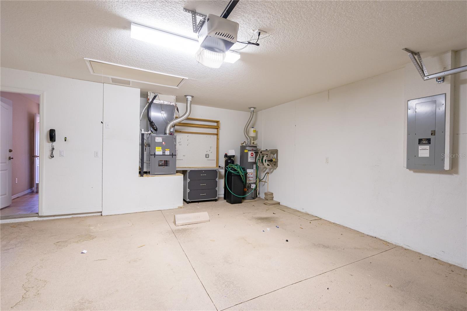 Image 39 of 48 For 1038 Emerald Dunes Drive