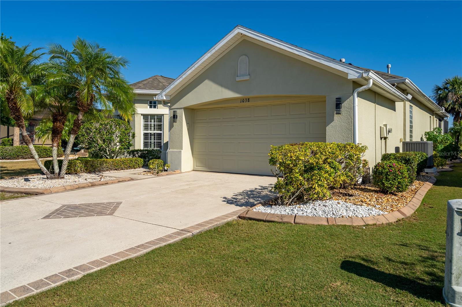 Image 5 of 48 For 1038 Emerald Dunes Drive