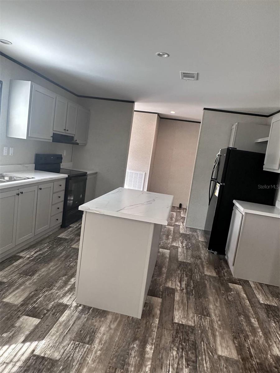 Image 3 of 19 For 1792 Honeytree Street