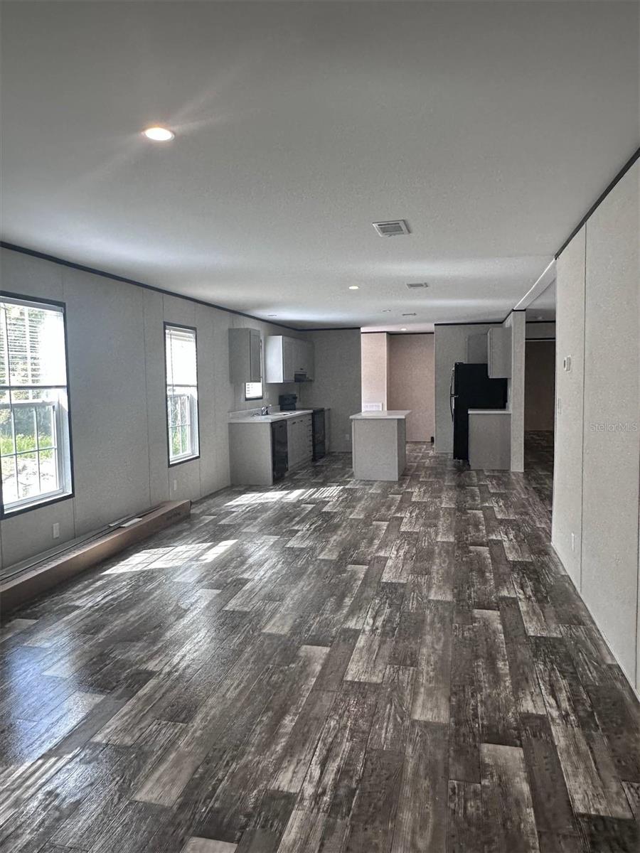 Image 4 of 19 For 1792 Honeytree Street