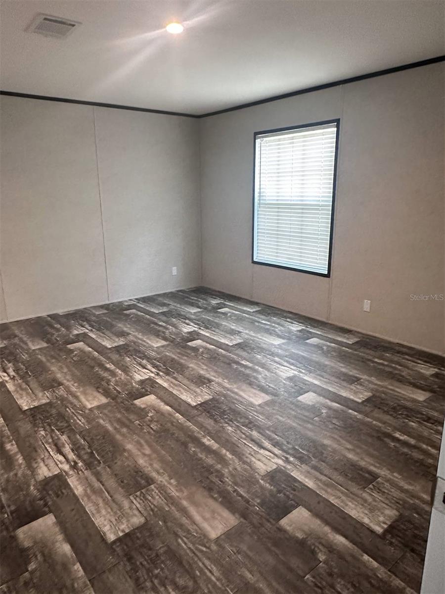 Image 5 of 19 For 1792 Honeytree Street