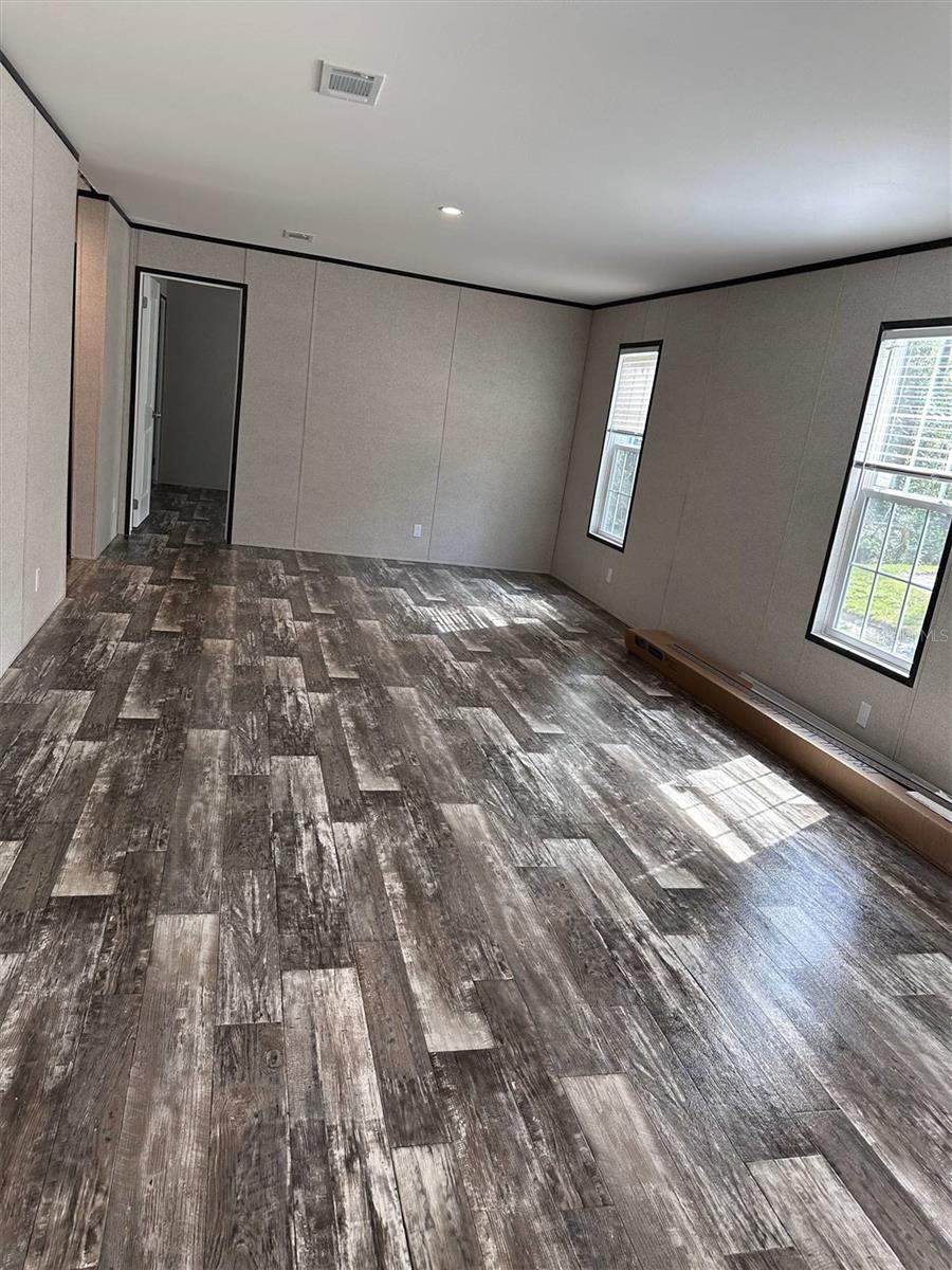 Image 6 of 19 For 1792 Honeytree Street
