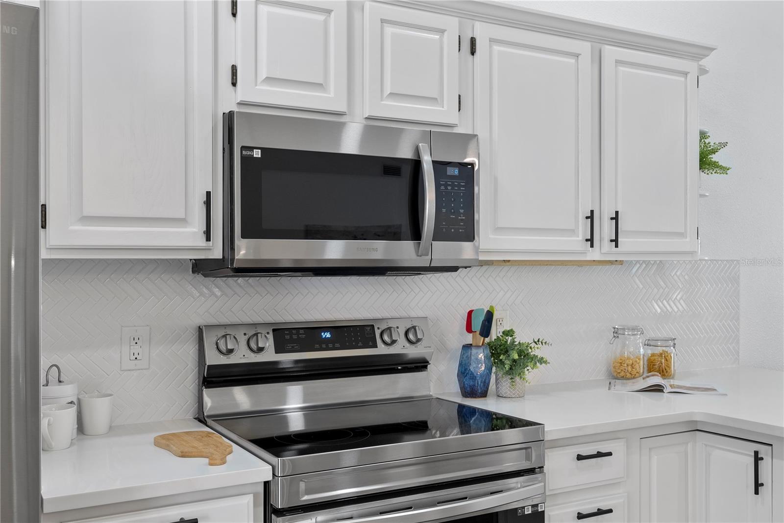 Image 19 of 46 For 4715 Kemble Court