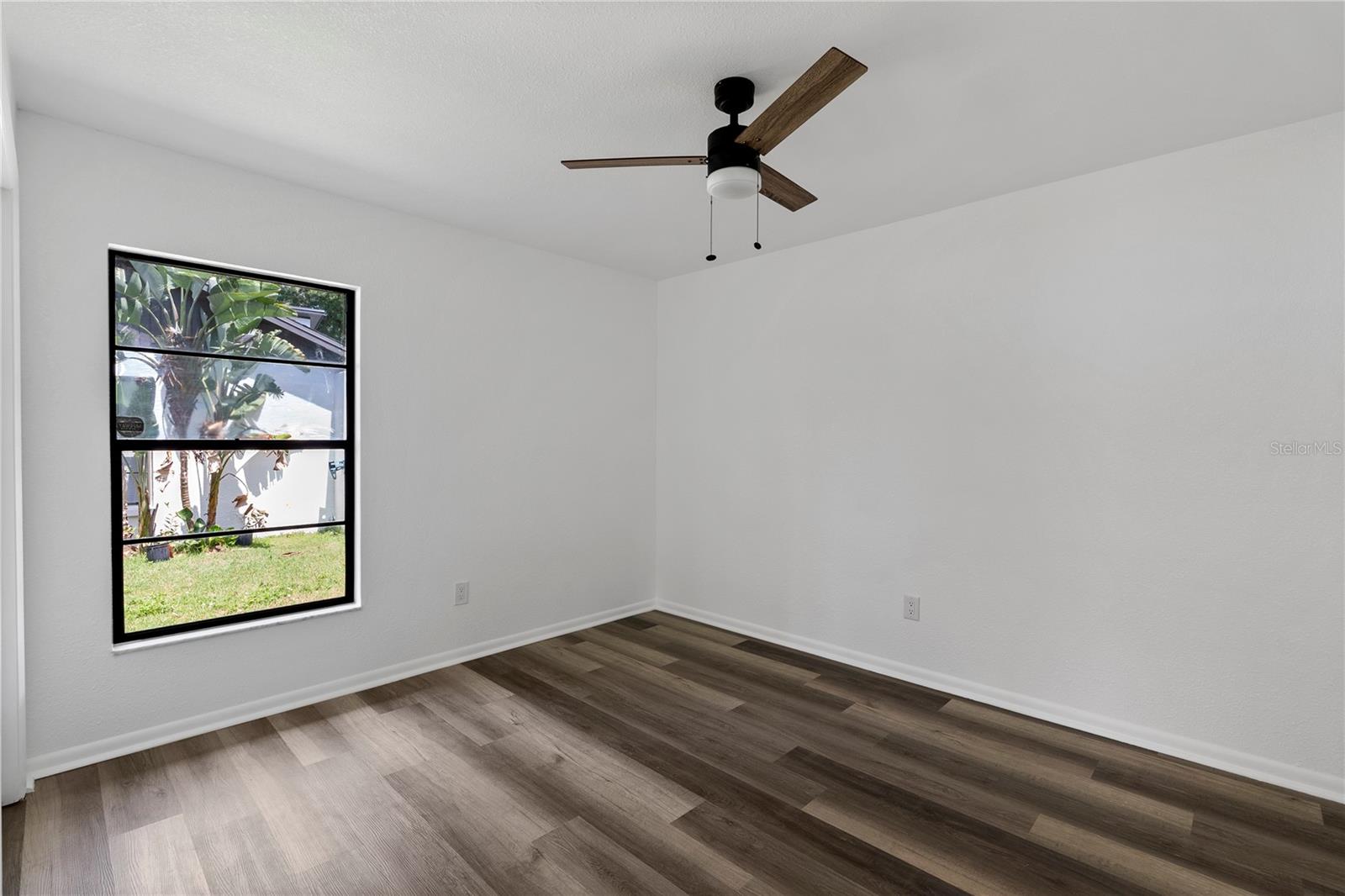 Image 33 of 46 For 4715 Kemble Court
