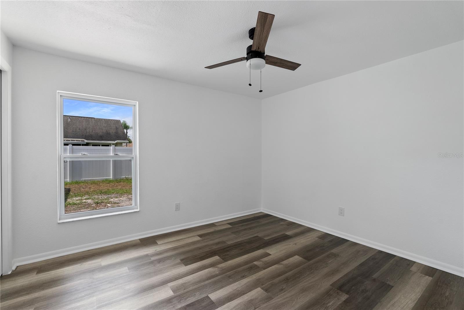 Image 36 of 46 For 4715 Kemble Court