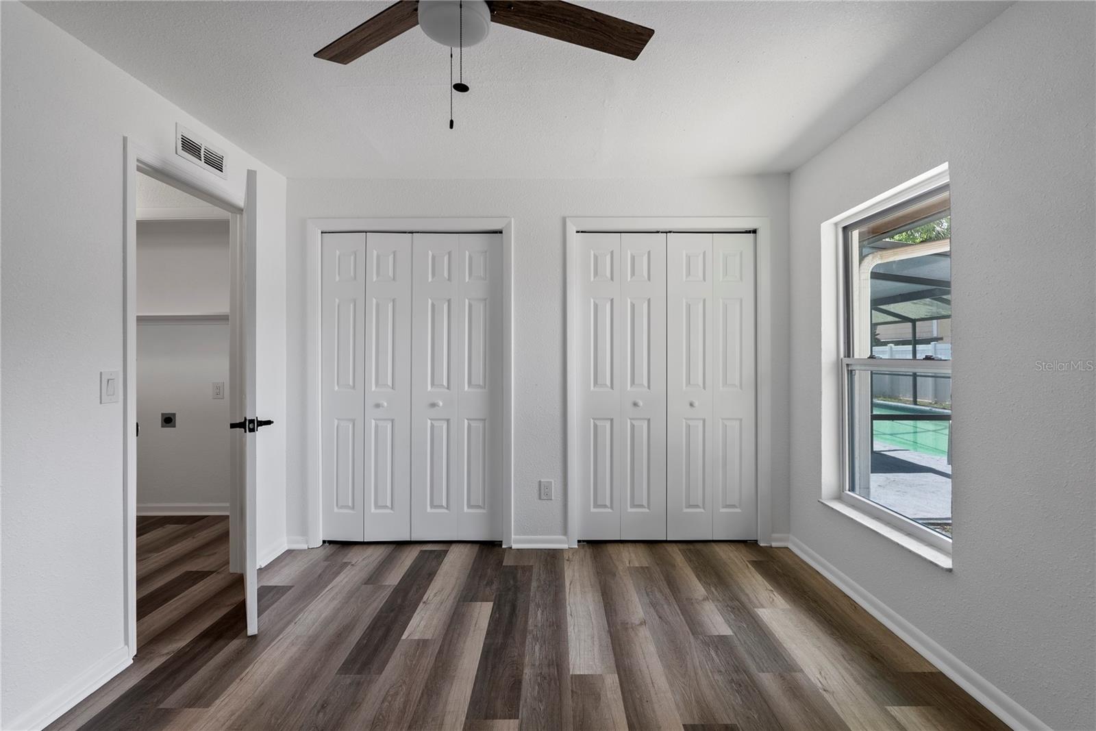 Image 37 of 46 For 4715 Kemble Court