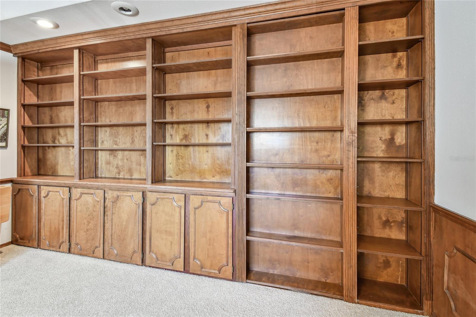 Image 12 of 100 For 2291 Americus Boulevard W 23