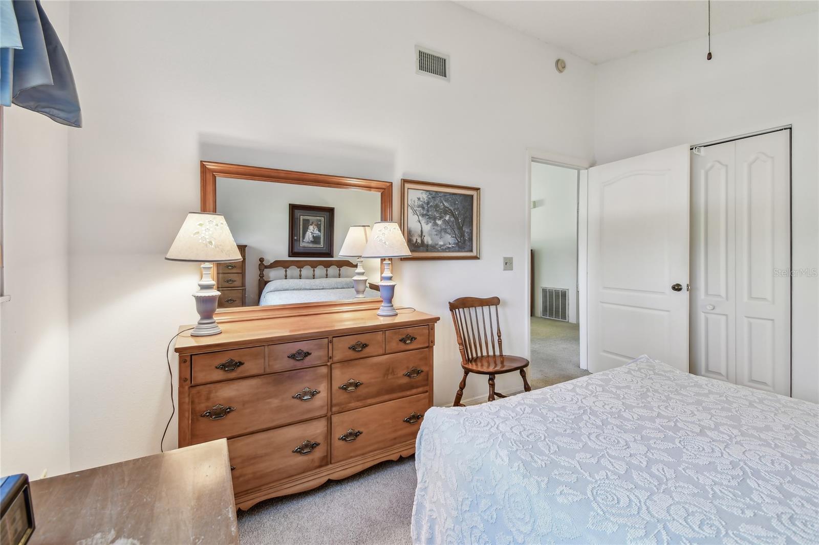 Image 18 of 100 For 2291 Americus Boulevard W 23