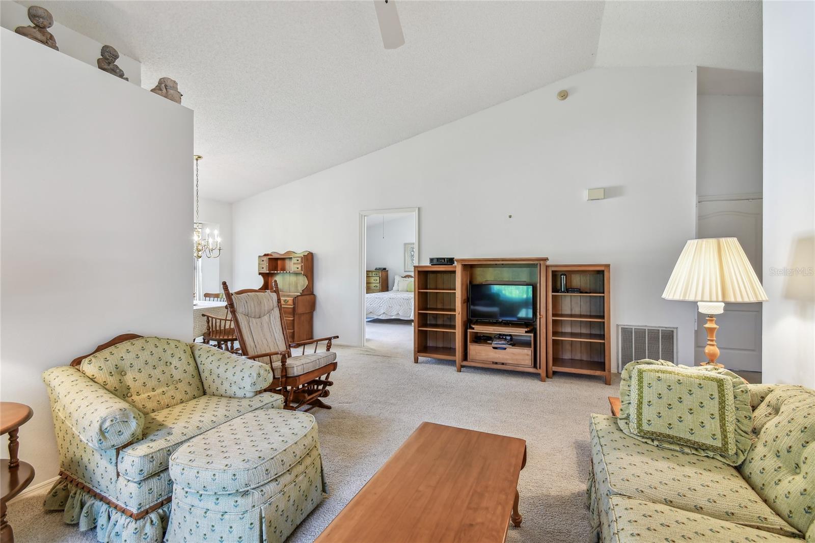 Image 28 of 100 For 2291 Americus Boulevard W 23