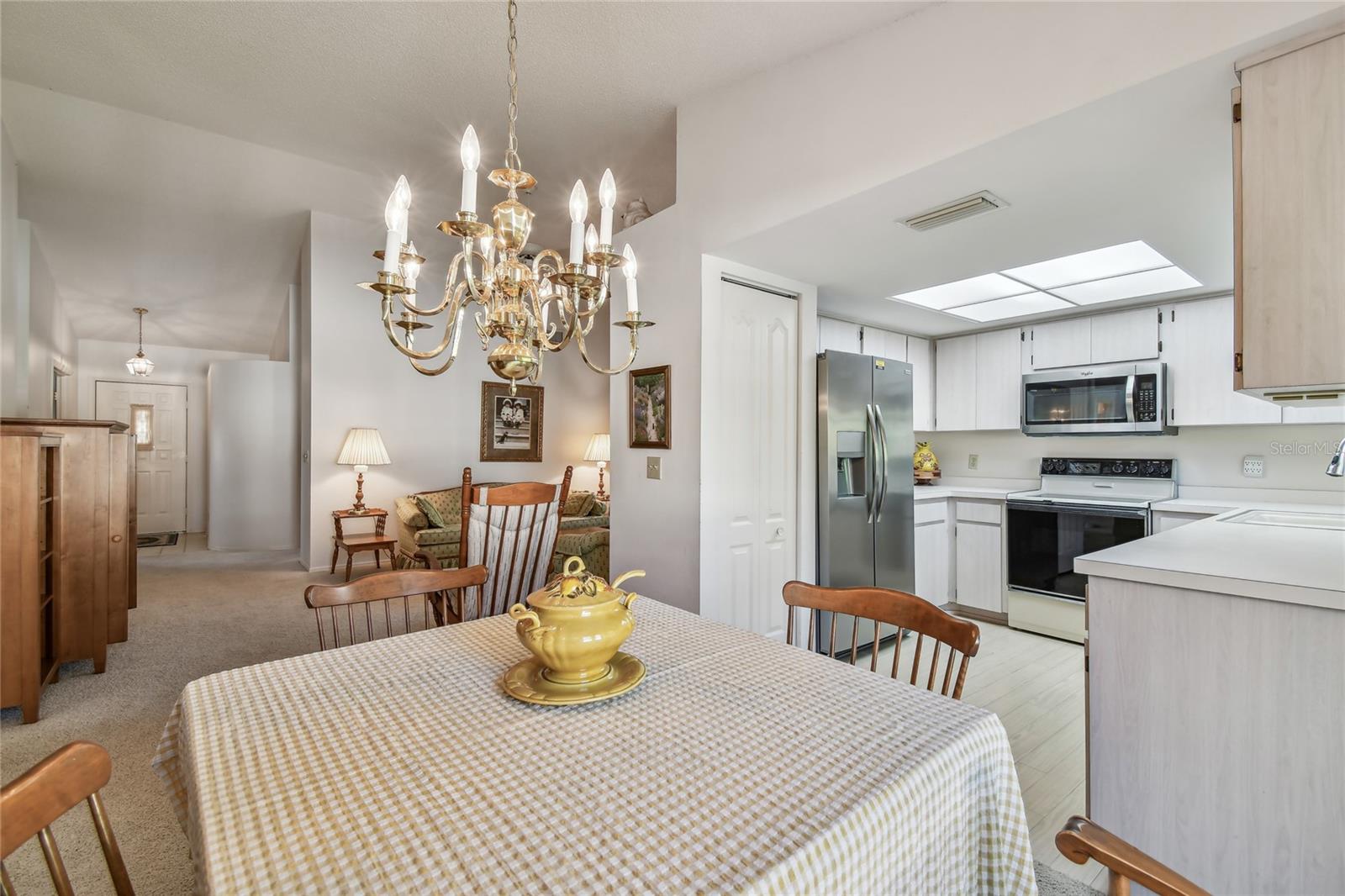 Image 32 of 100 For 2291 Americus Boulevard W 23