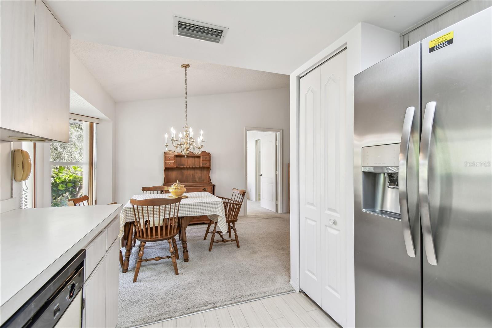 Image 39 of 100 For 2291 Americus Boulevard W 23