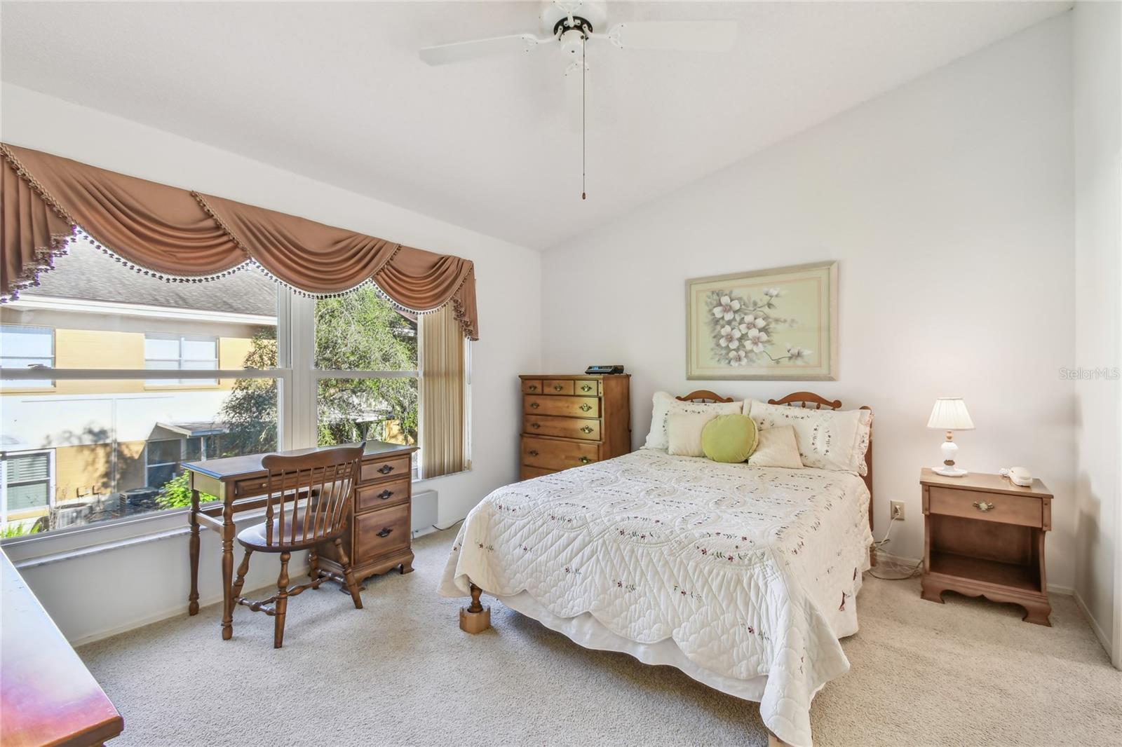 Image 40 of 100 For 2291 Americus Boulevard W 23