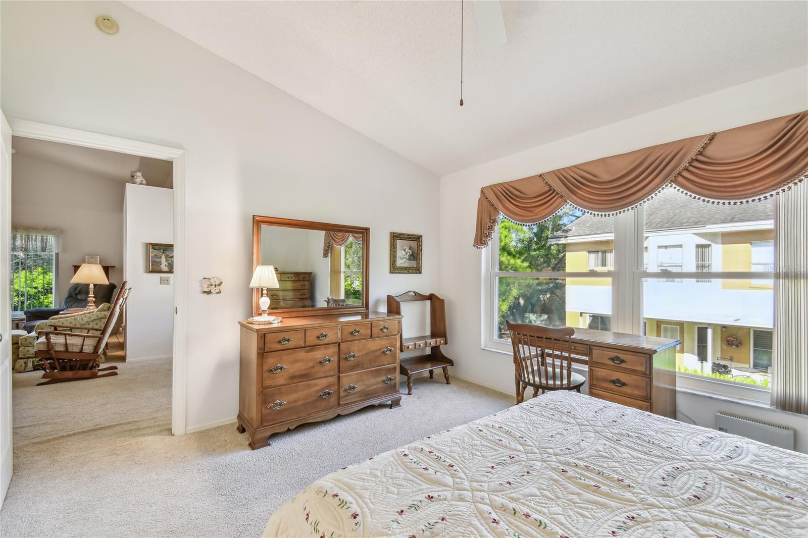 Image 43 of 100 For 2291 Americus Boulevard W 23