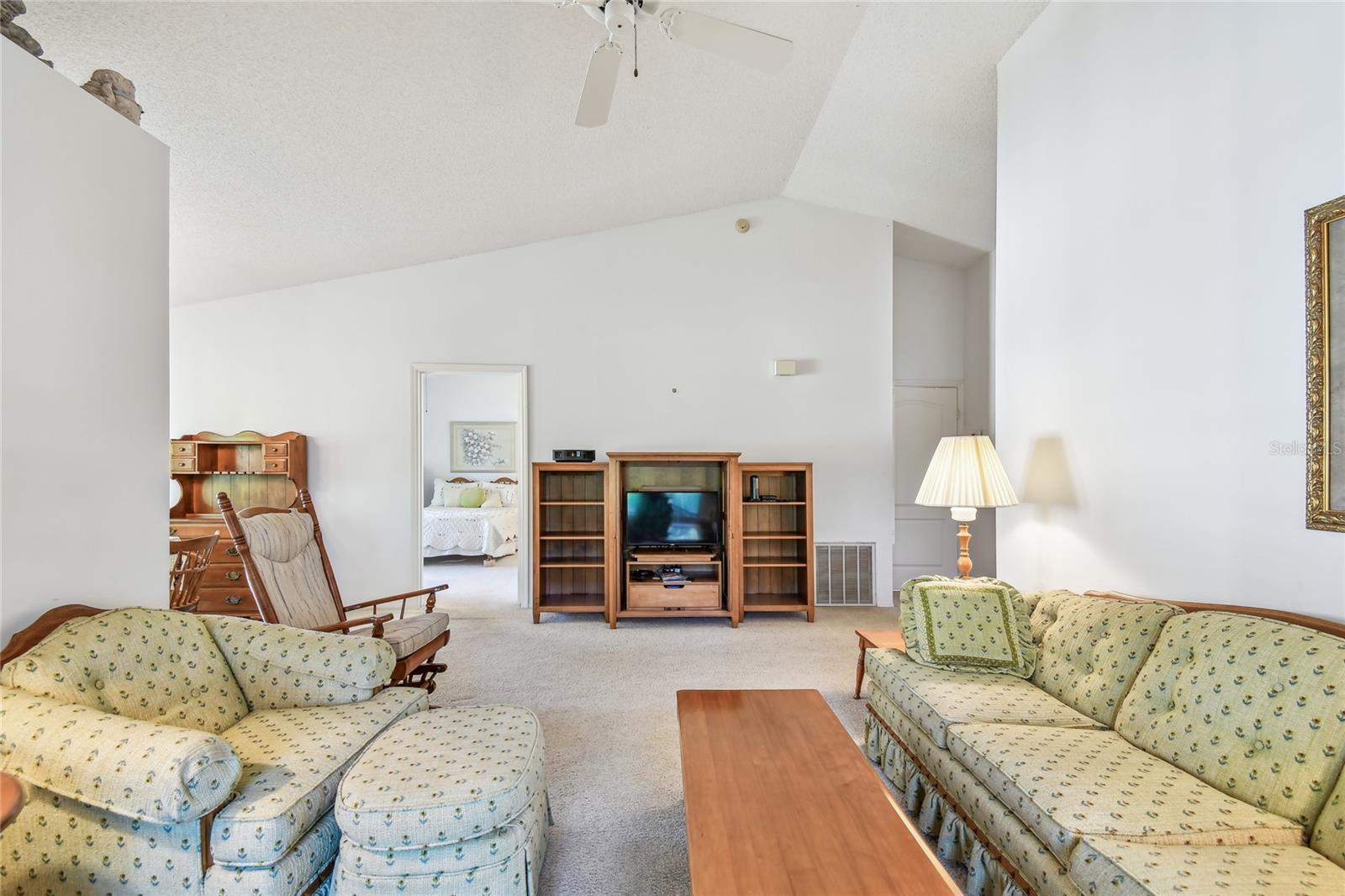 Image 52 of 100 For 2291 Americus Boulevard W 23