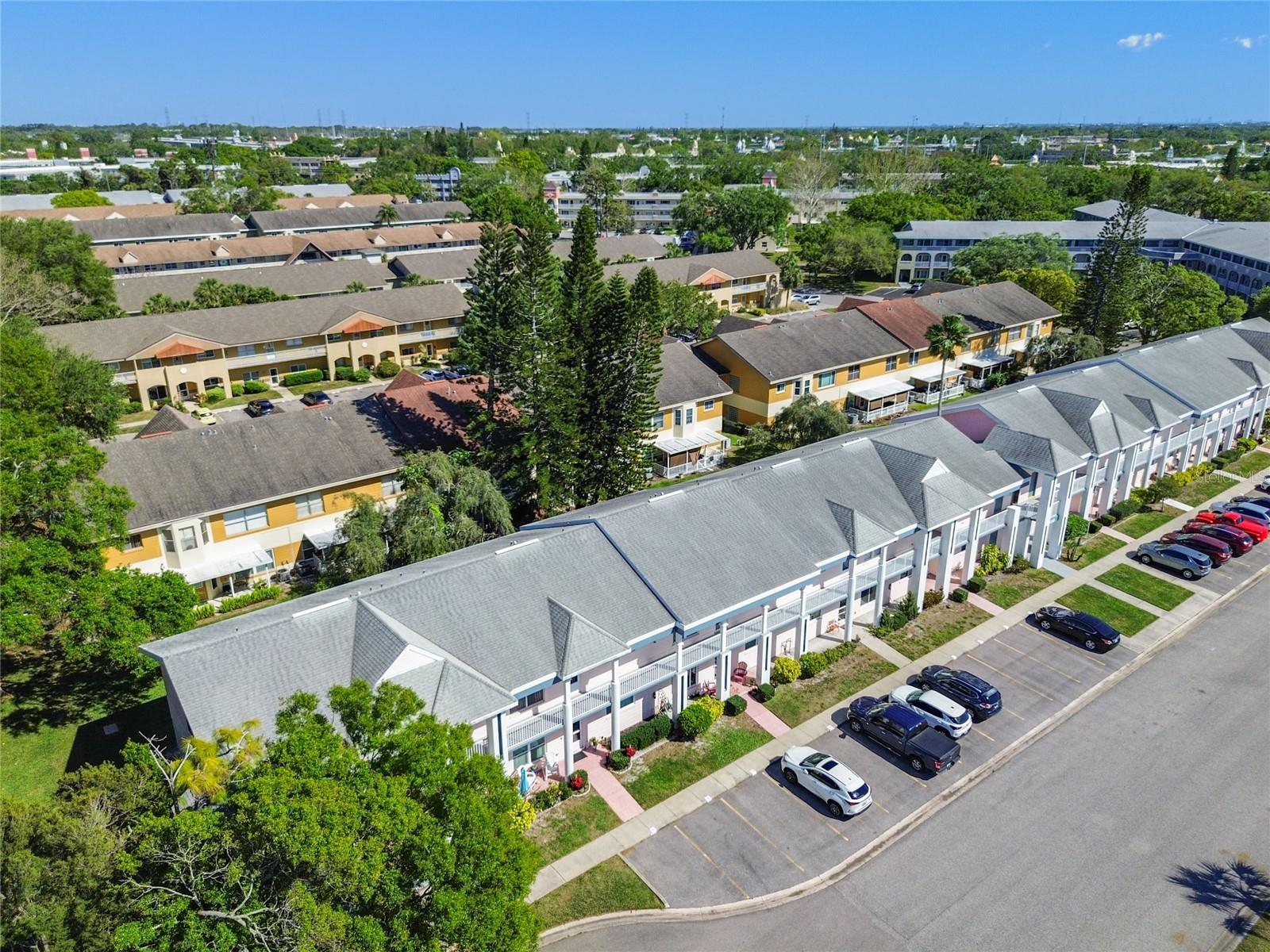 Image 58 of 100 For 2291 Americus Boulevard W 23