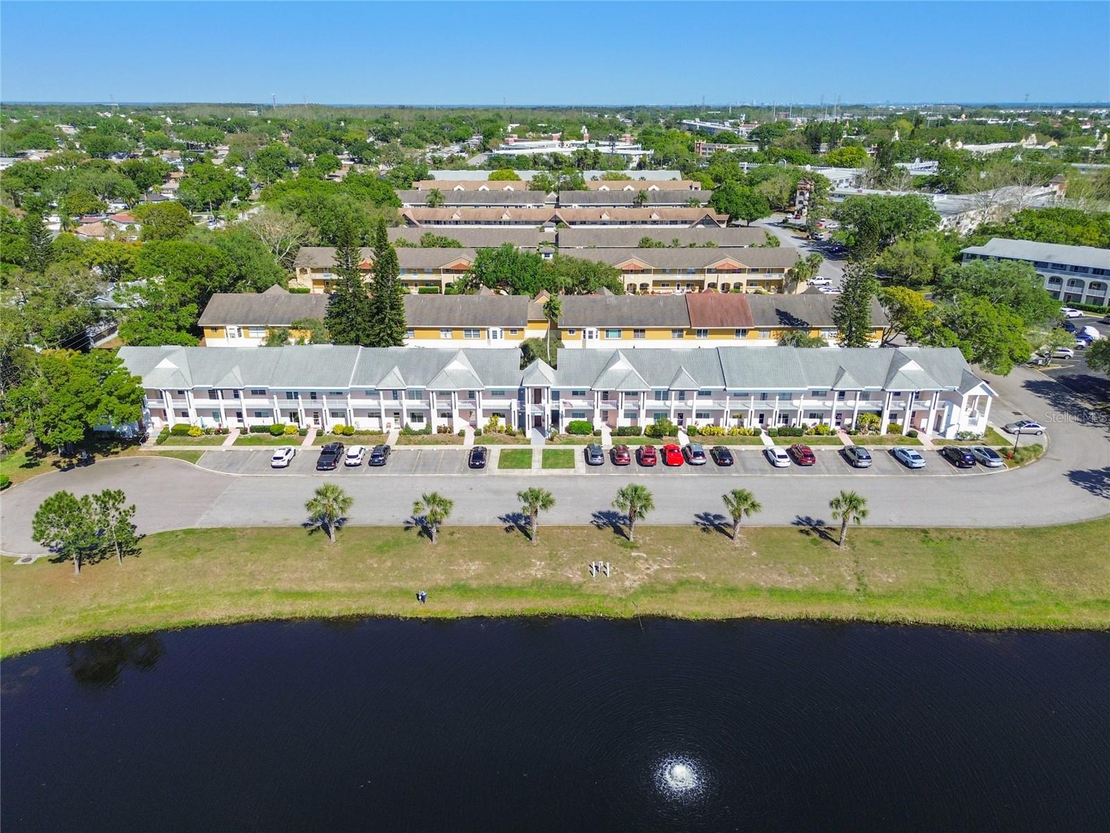 Image 65 of 100 For 2291 Americus Boulevard W 23