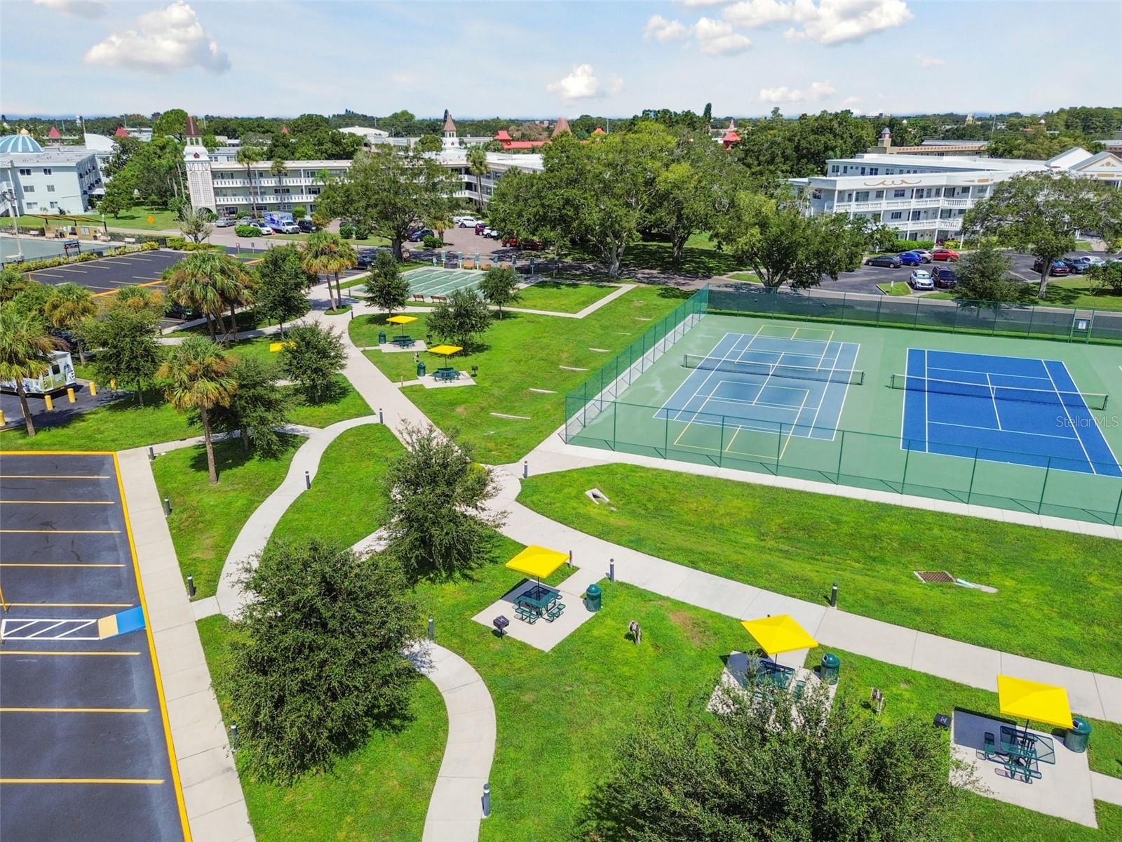 Image 77 of 100 For 2291 Americus Boulevard W 23