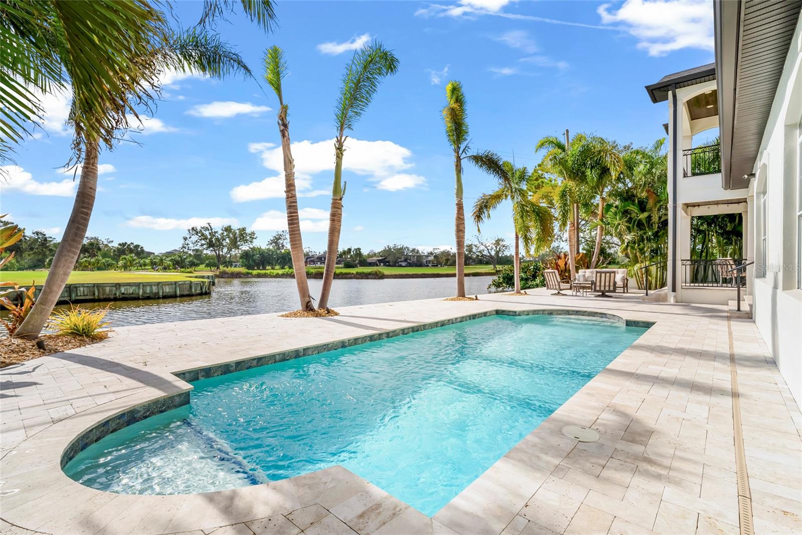 Image 3 of 67 For 356 Belleair Drive Ne