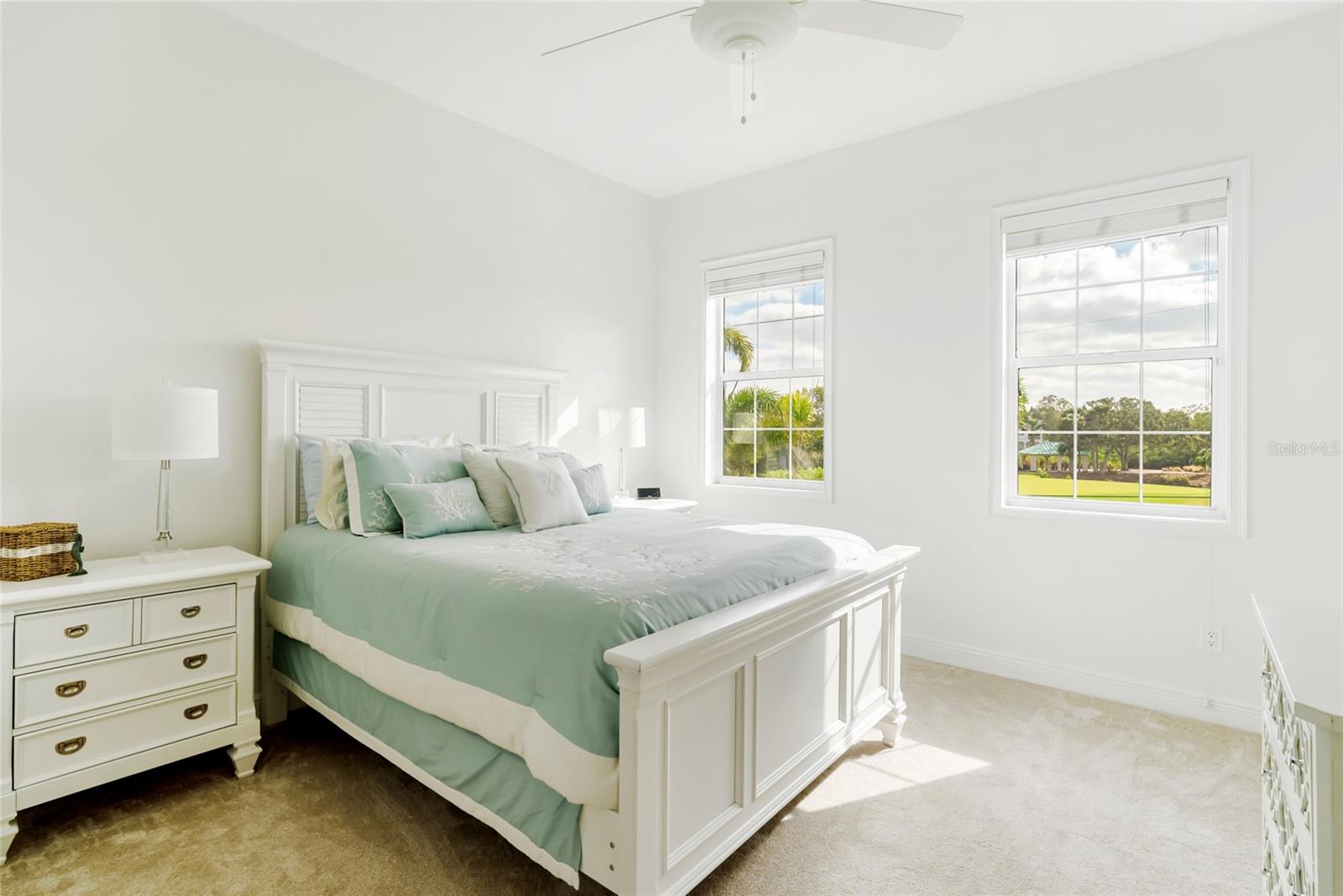 Image 41 of 67 For 356 Belleair Drive Ne