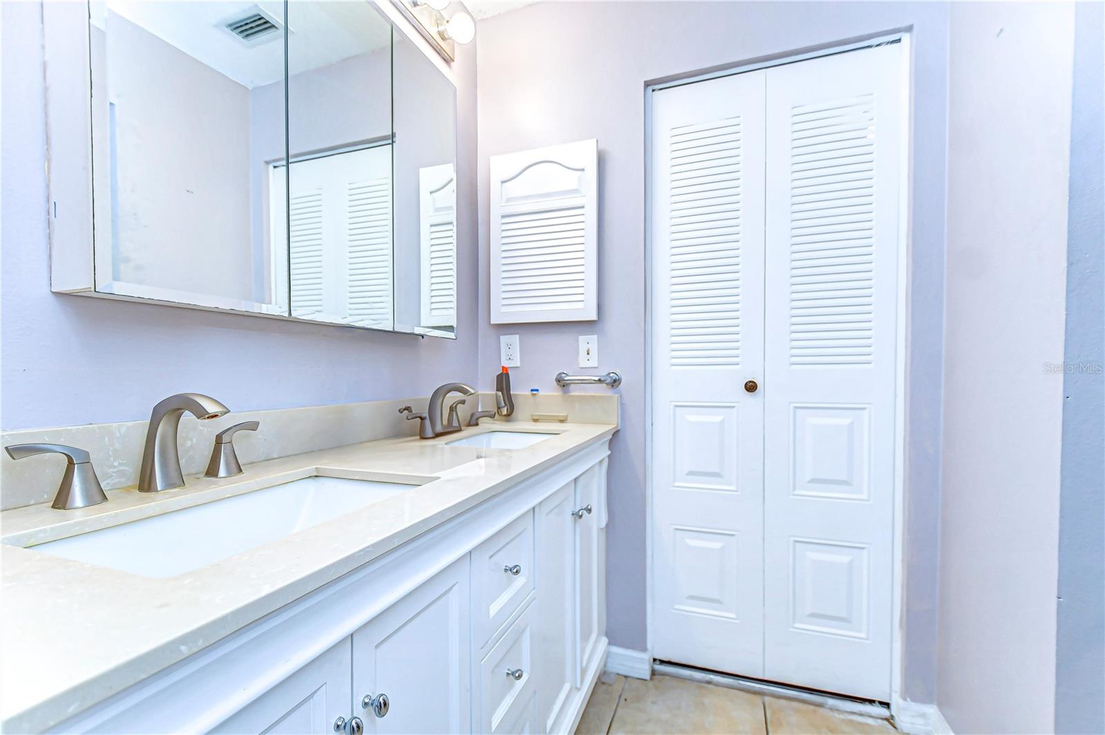 Image 21 of 35 For 4110 Summerdale Drive