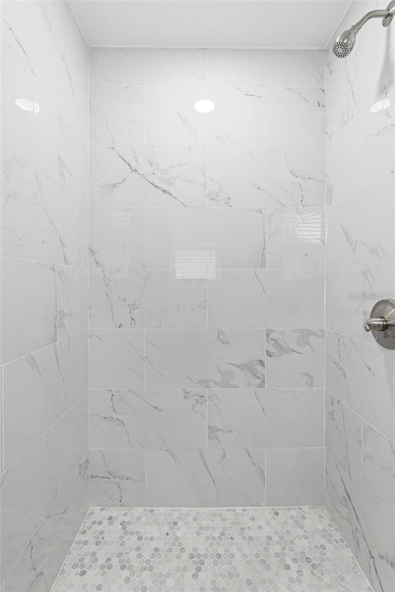 Image 32 of 40 For 7202 8th Avenue N