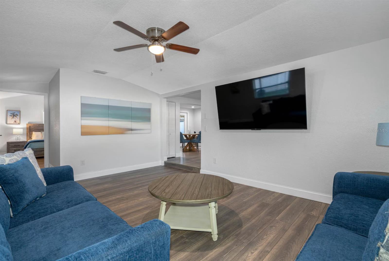 Image 9 of 40 For 7202 8th Avenue N