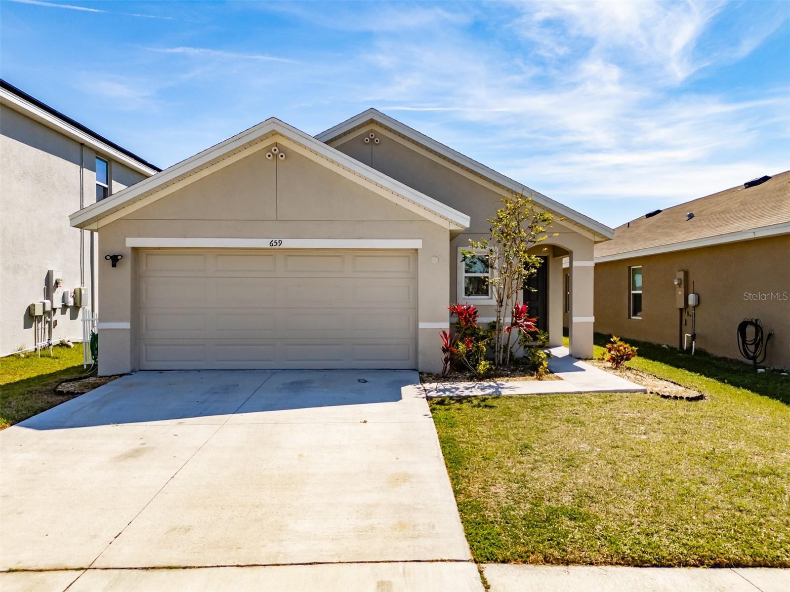Image 19 of 26 For 659 Sunlit Coral Street