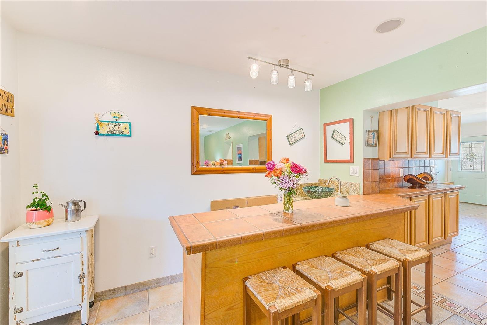 Image 12 of 36 For 700 16th Street Nw