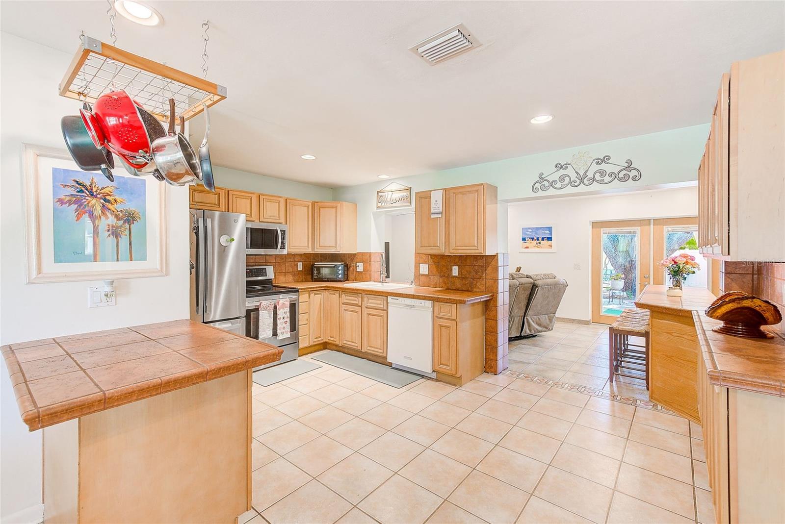 Image 6 of 36 For 700 16th Street Nw