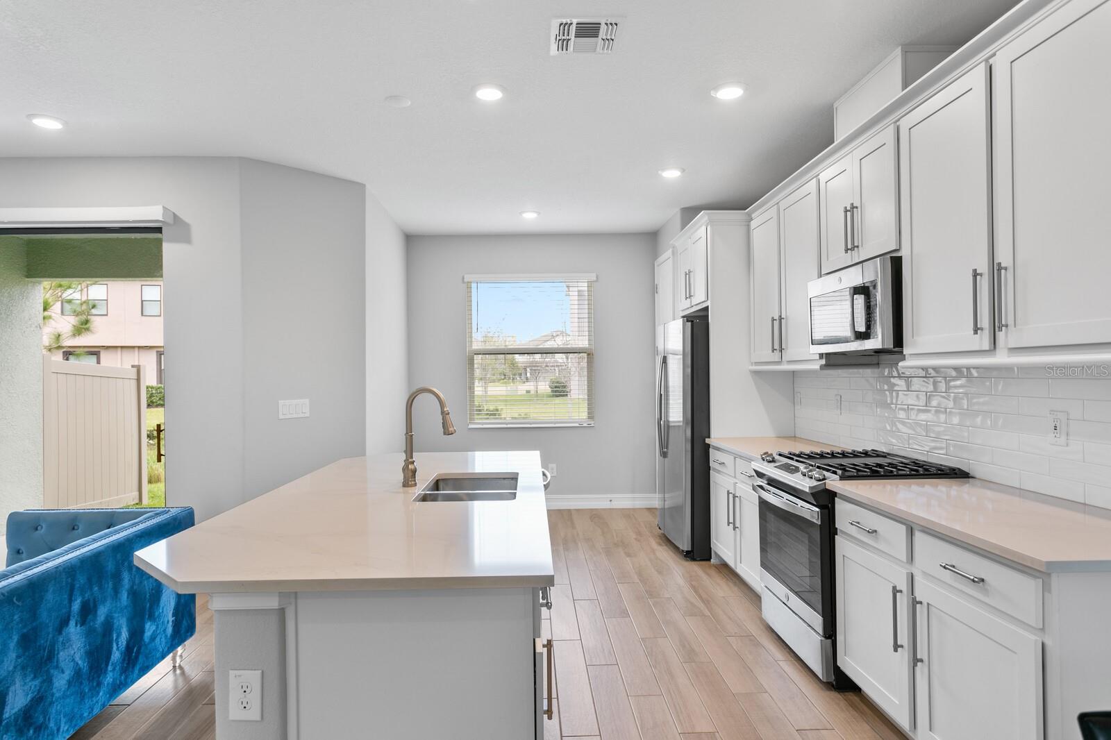 Image 14 of 44 For 4663 Almada Lane