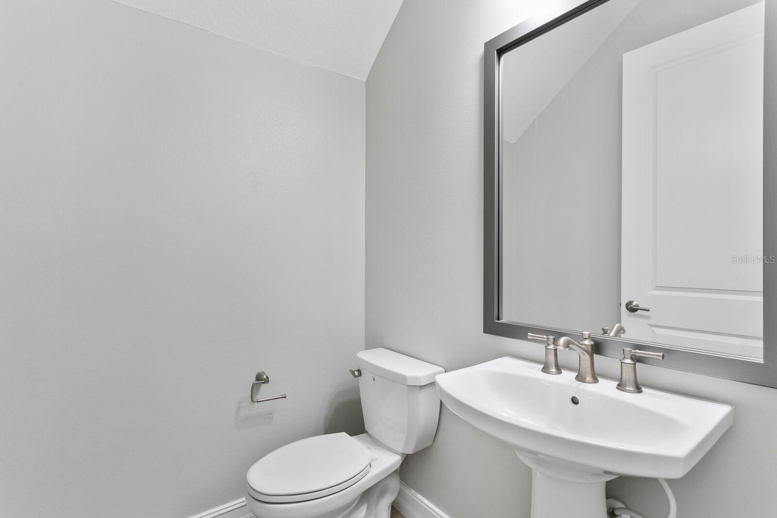 Image 32 of 44 For 4663 Almada Lane