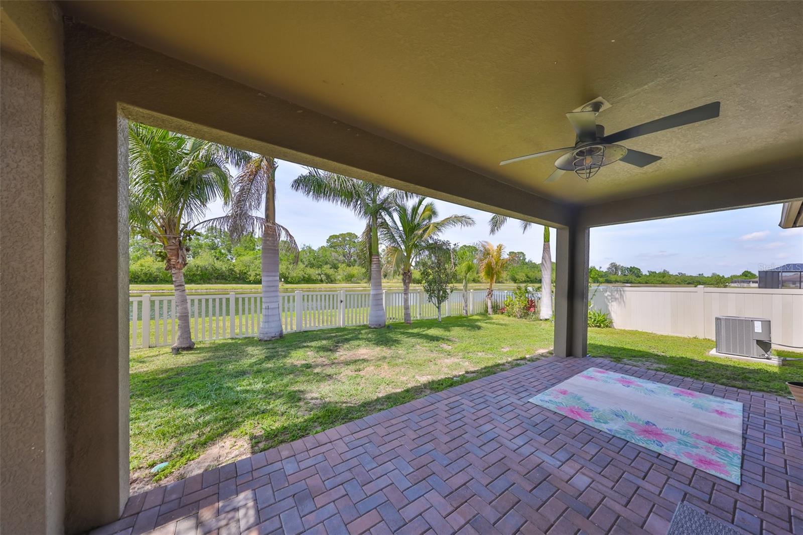 Image 32 of 37 For 1612 Cabbage Key Drive