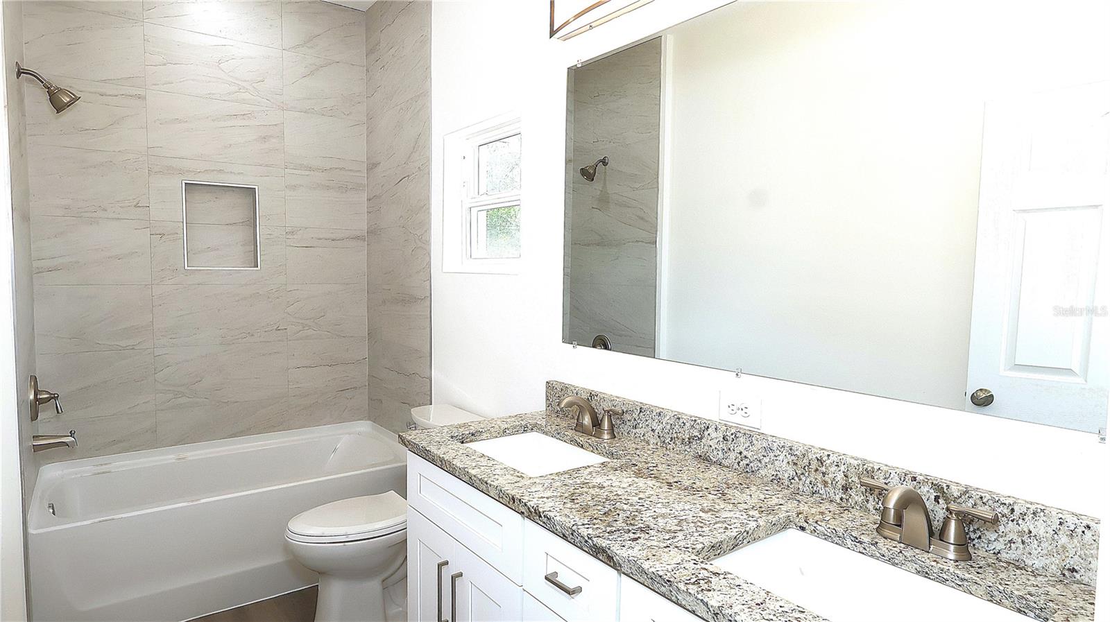 Image 6 of 19 For 9002 Glenarm Way