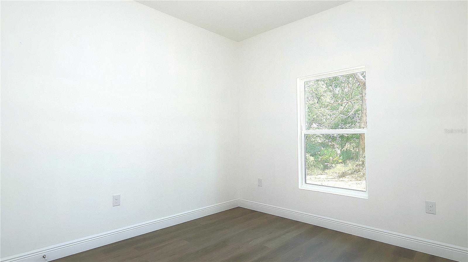 Image 9 of 19 For 9002 Glenarm Way
