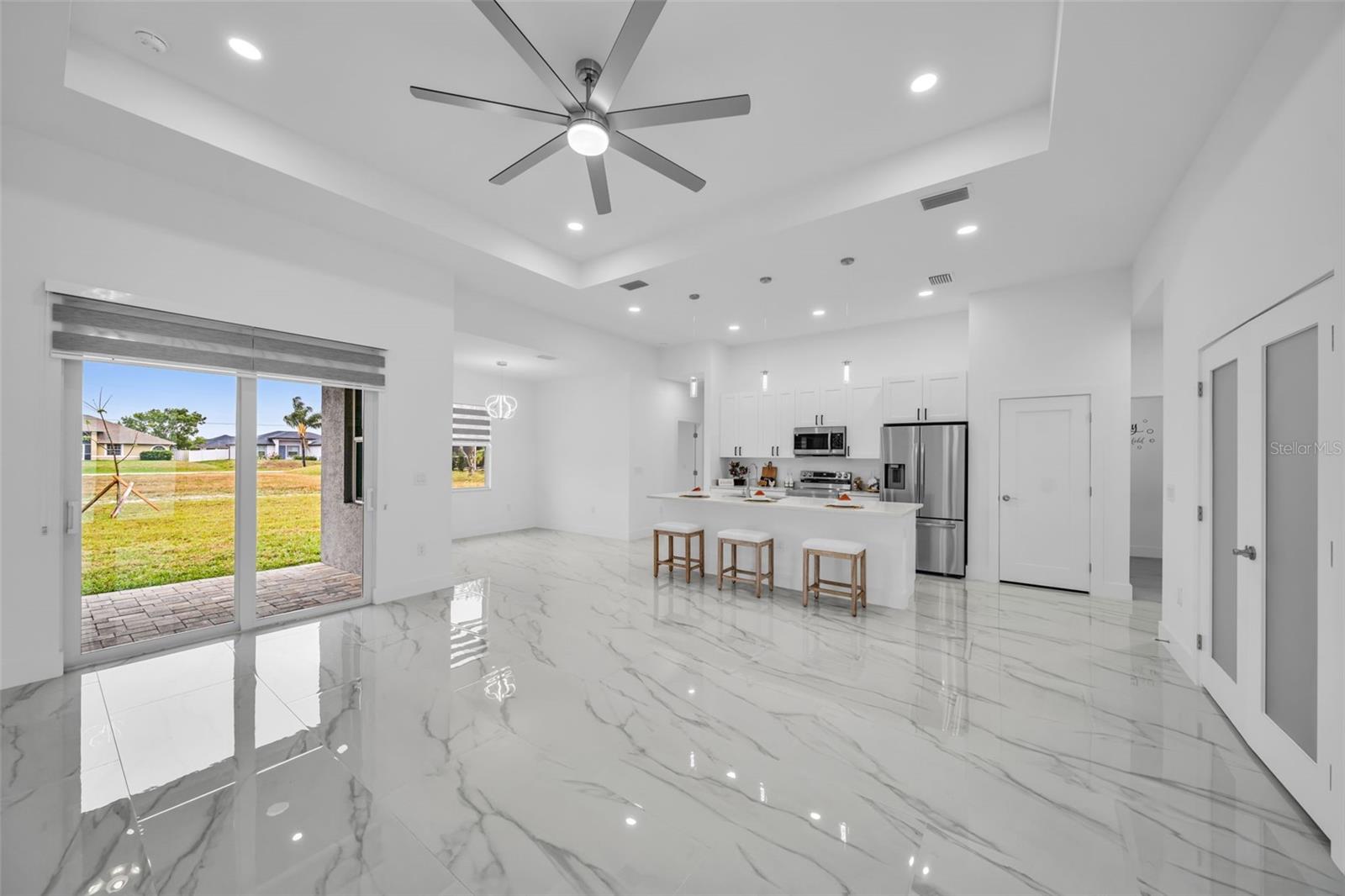Image 4 of 40 For 1846 Diplomat Parkway W