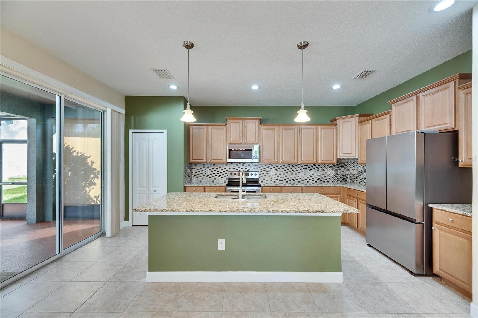 Image 19 of 96 For 18734 Burndall Court