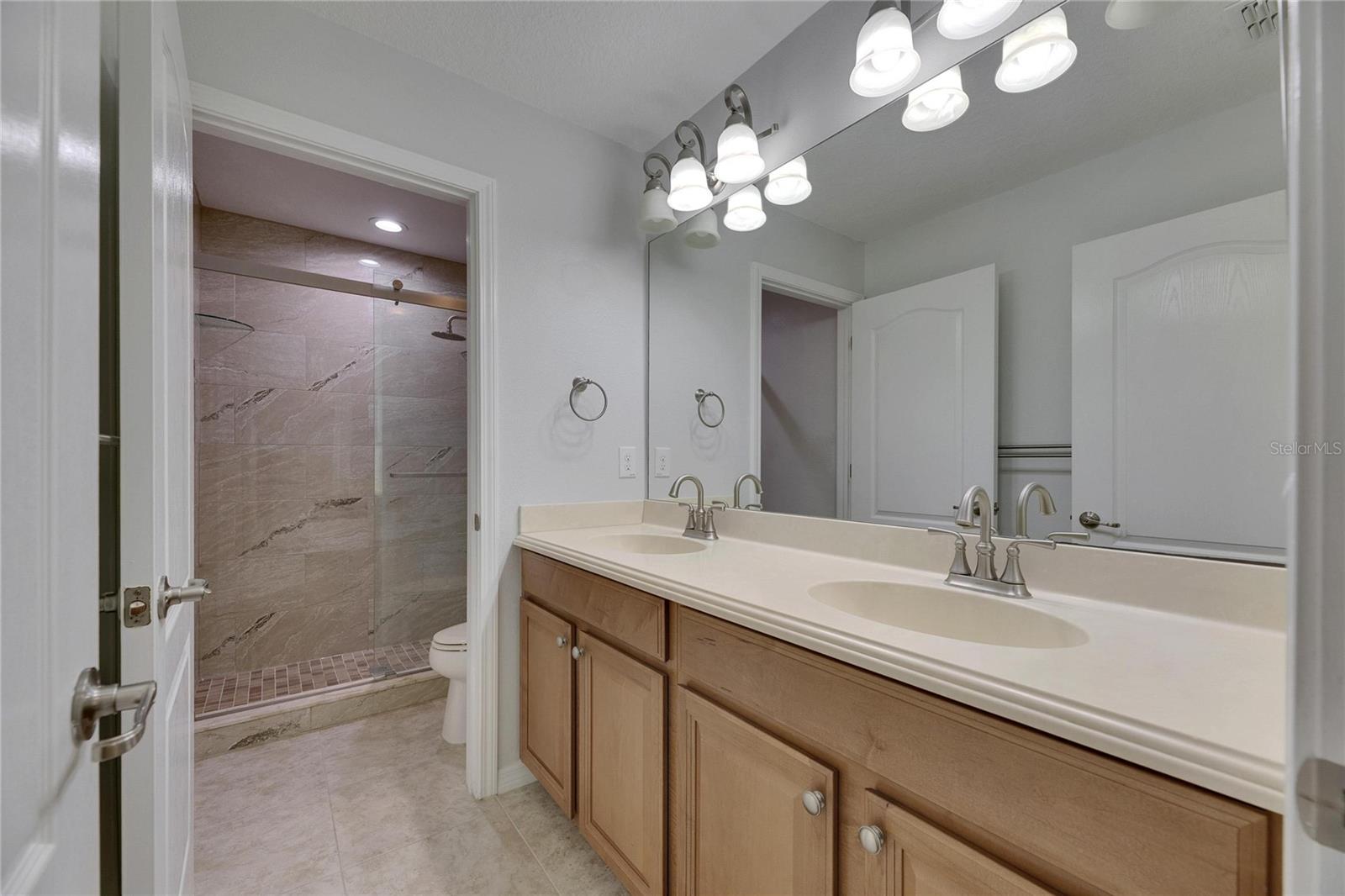 Image 42 of 96 For 18734 Burndall Court