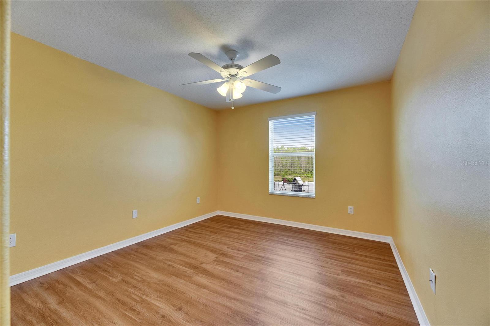 Image 47 of 96 For 18734 Burndall Court