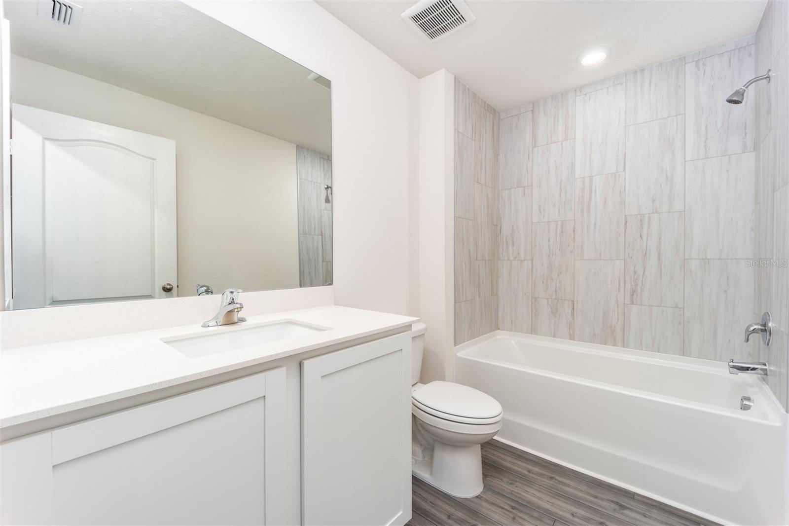 Image 15 of 17 For 3736 Bergamot Street