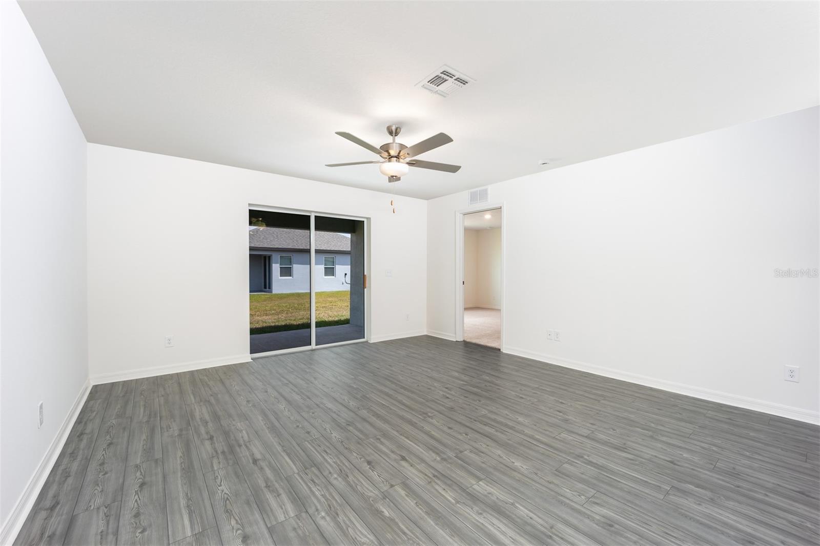 Image 5 of 17 For 3736 Bergamot Street