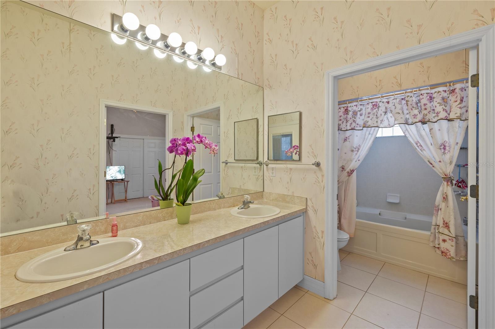 Image 21 of 30 For 13750 Dowling Lane