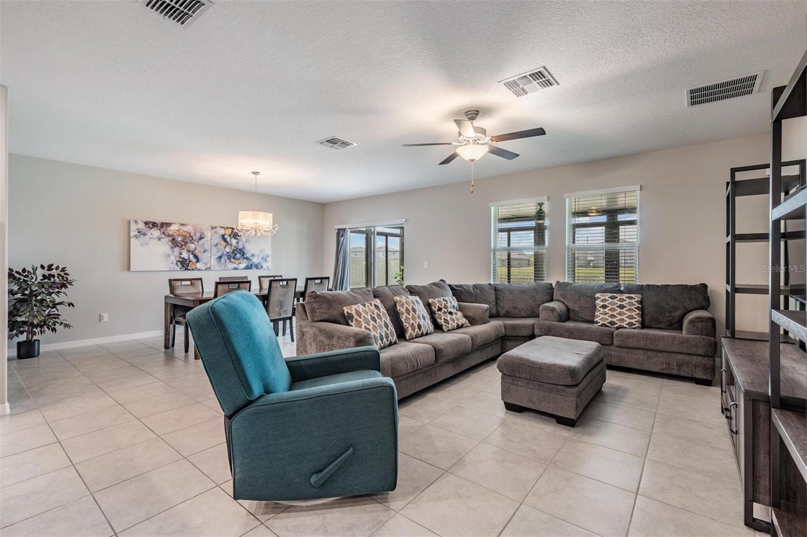 Image 19 of 74 For 8749 Parsons Hill Boulevard