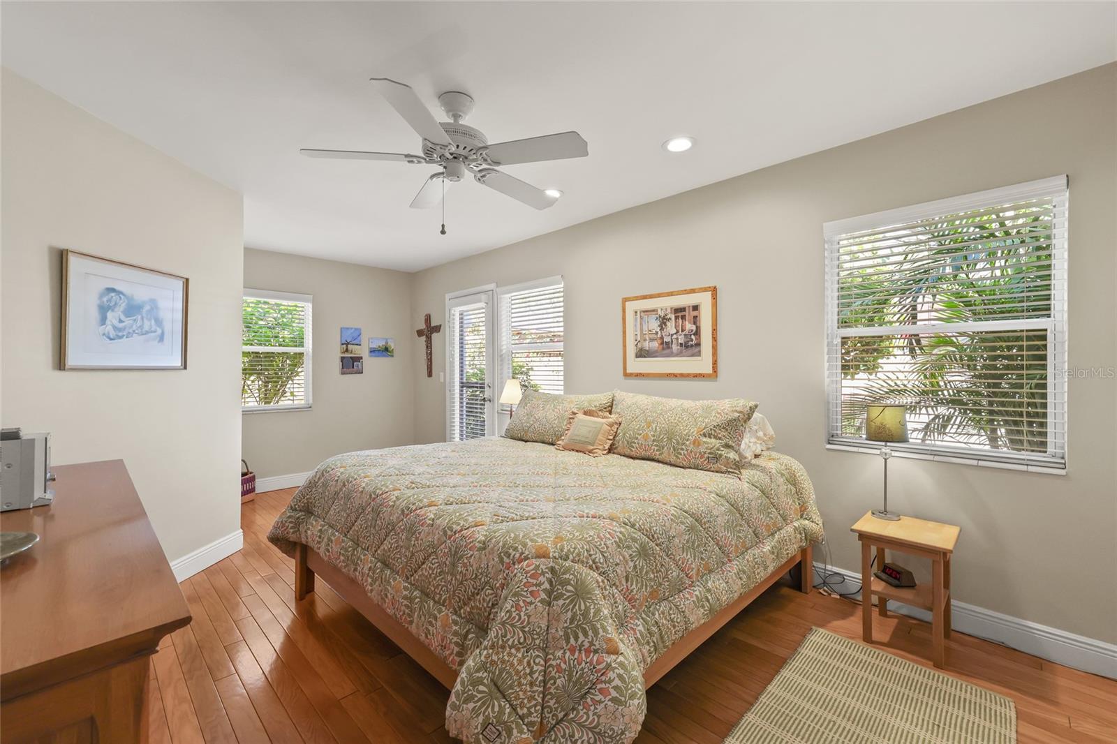 Image 15 of 29 For 615 14th Avenue Ne