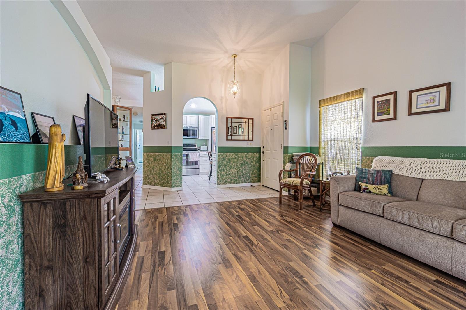 Image 12 of 35 For 34833 Double Eagle Court