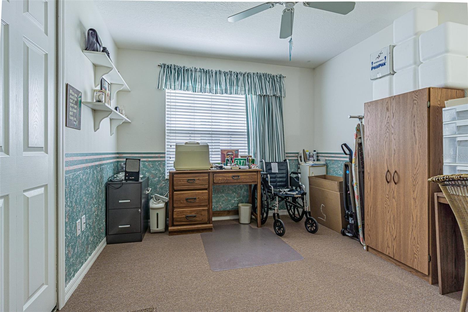 Image 27 of 35 For 34833 Double Eagle Court