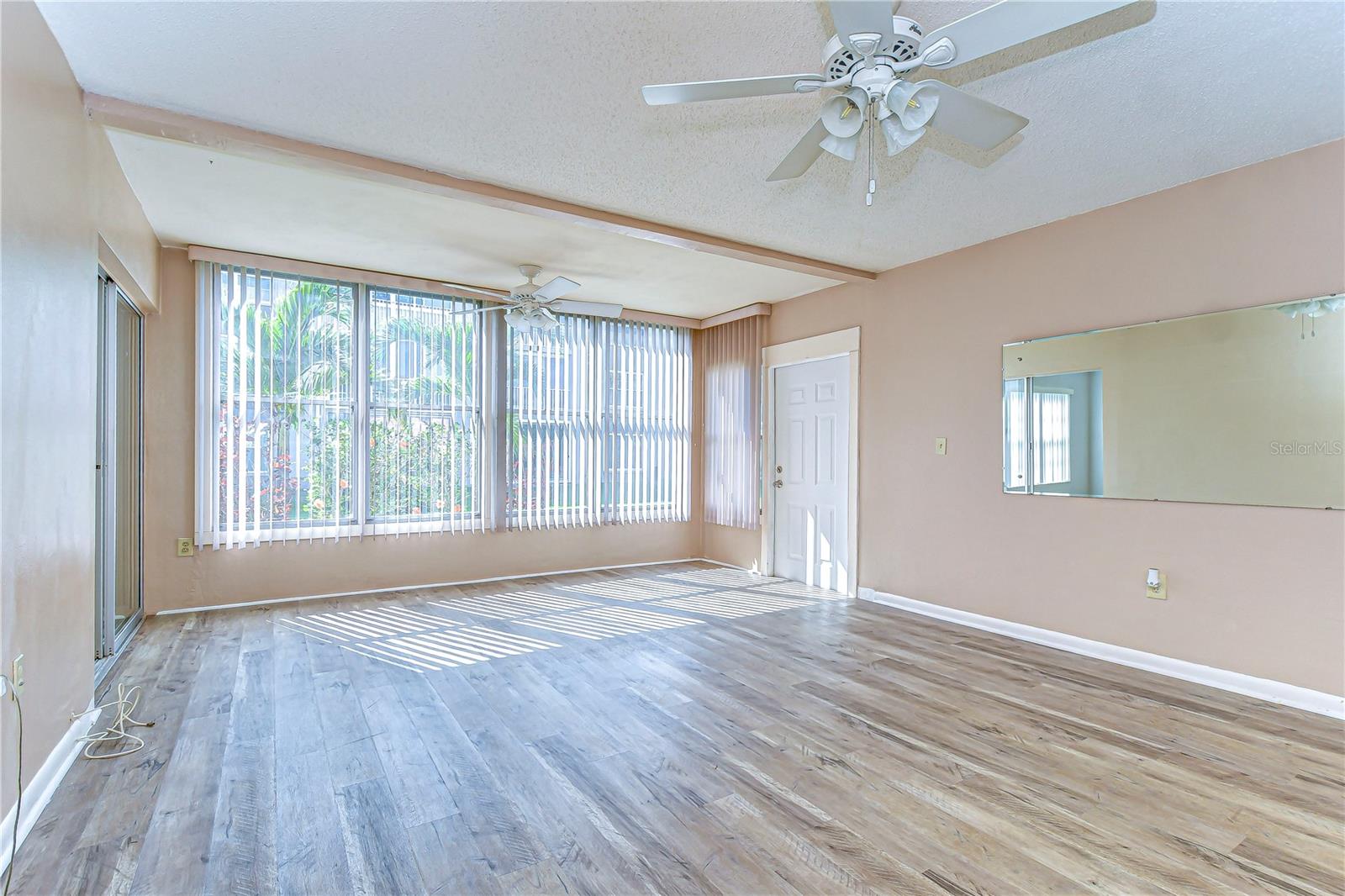 Image 30 of 46 For 10190 Imperial Point Drive W 8