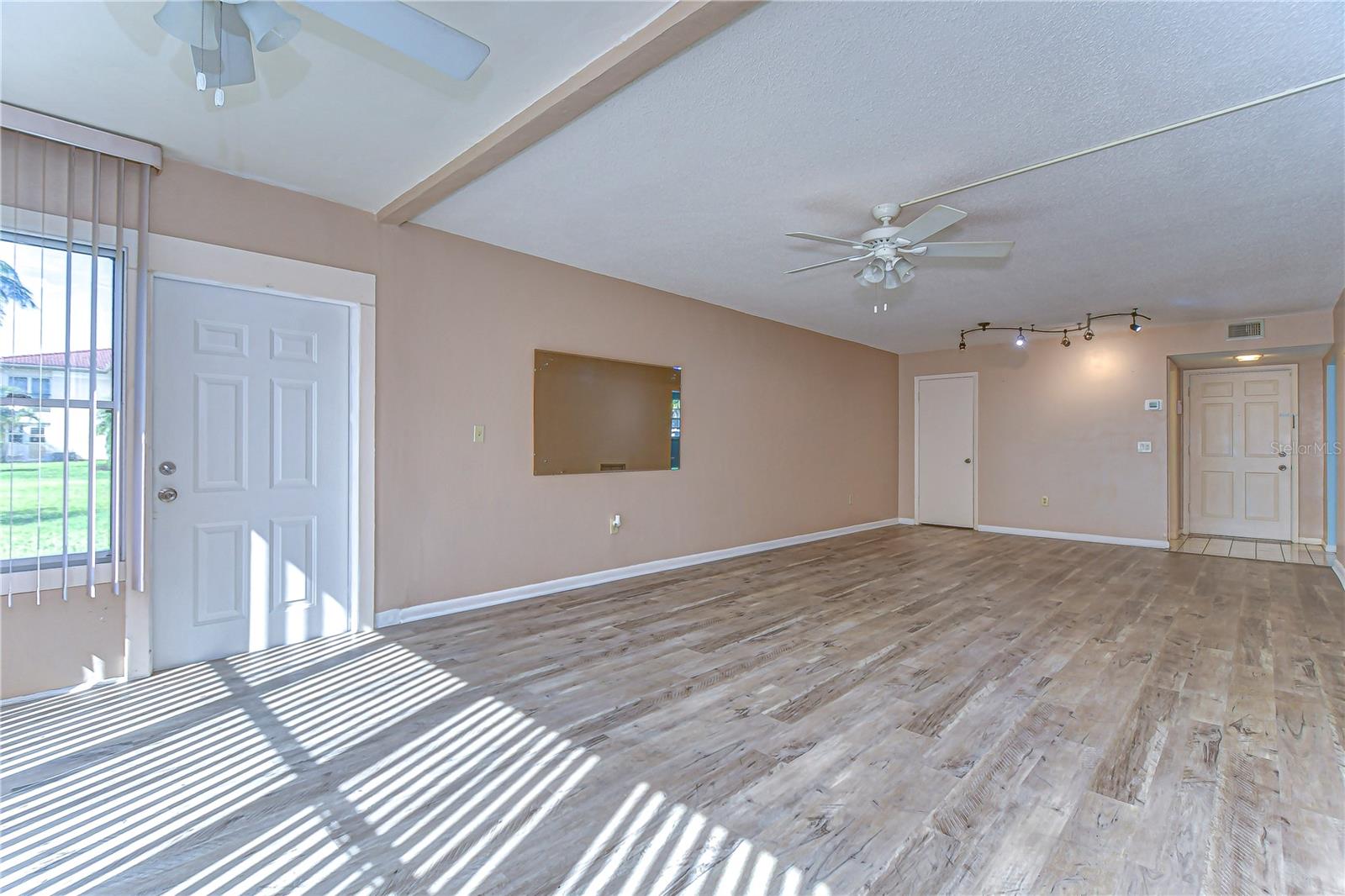 Image 31 of 46 For 10190 Imperial Point Drive W 8