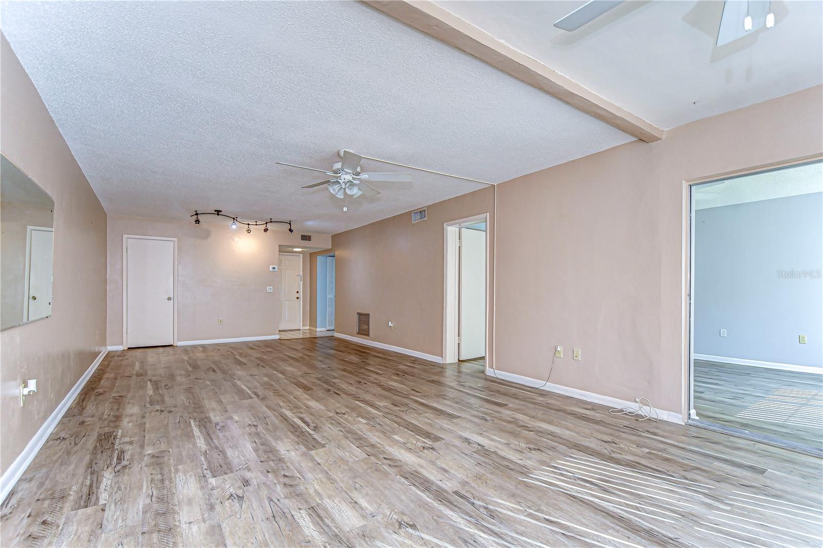 Image 33 of 46 For 10190 Imperial Point Drive W 8