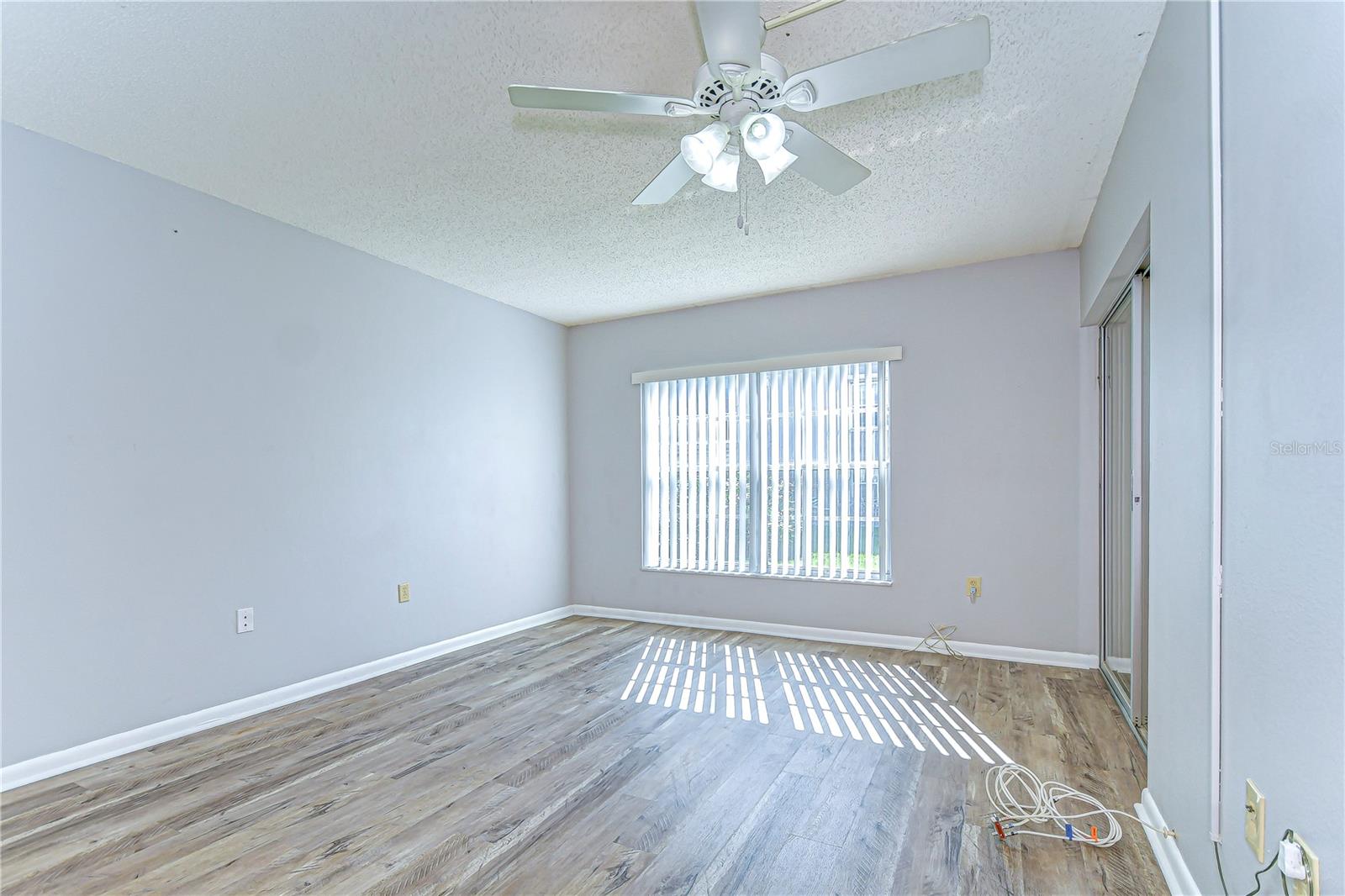 Image 34 of 46 For 10190 Imperial Point Drive W 8
